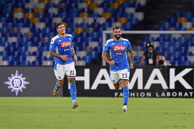 拉菲尼亚本赛季西甲14轮8球 距个人纪录还差3球